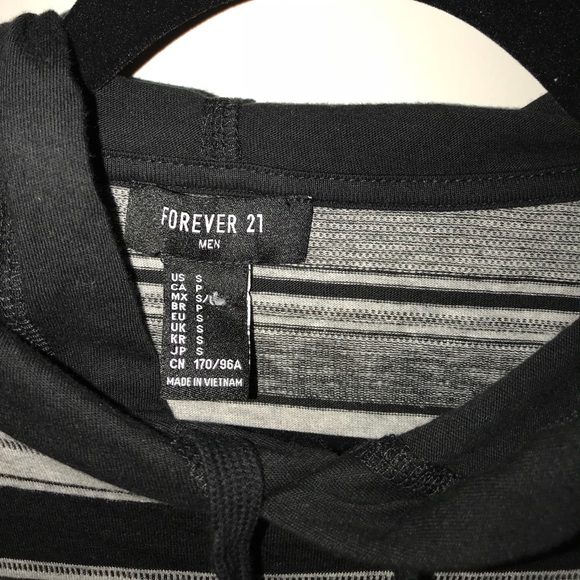 Banana Republic short sleeve hoodie - Picture 3 of 3